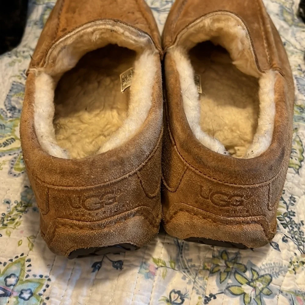 UGG slippers/loafers. Size 10